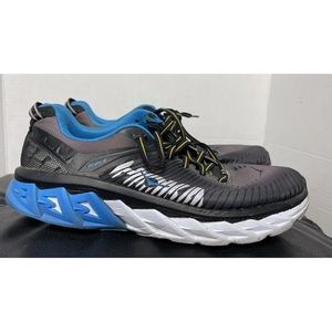 hoka one one Arahi 2 size 9.5